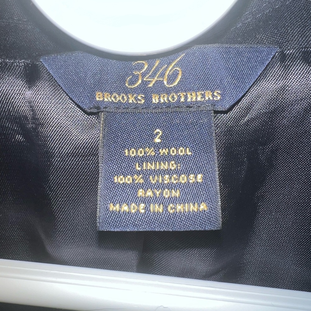 Brooks Brothers Navy Women’s Blazer - Picture 2 of 8